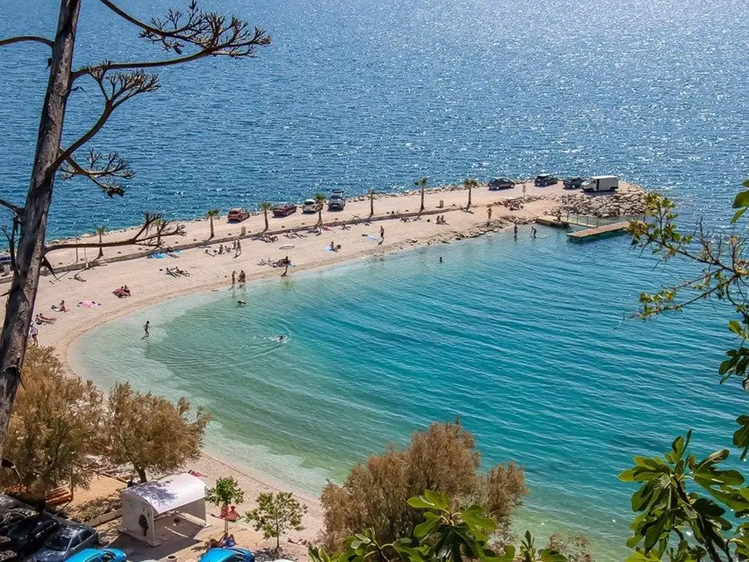 Clear blue beach near Boutique Hotel Mirari